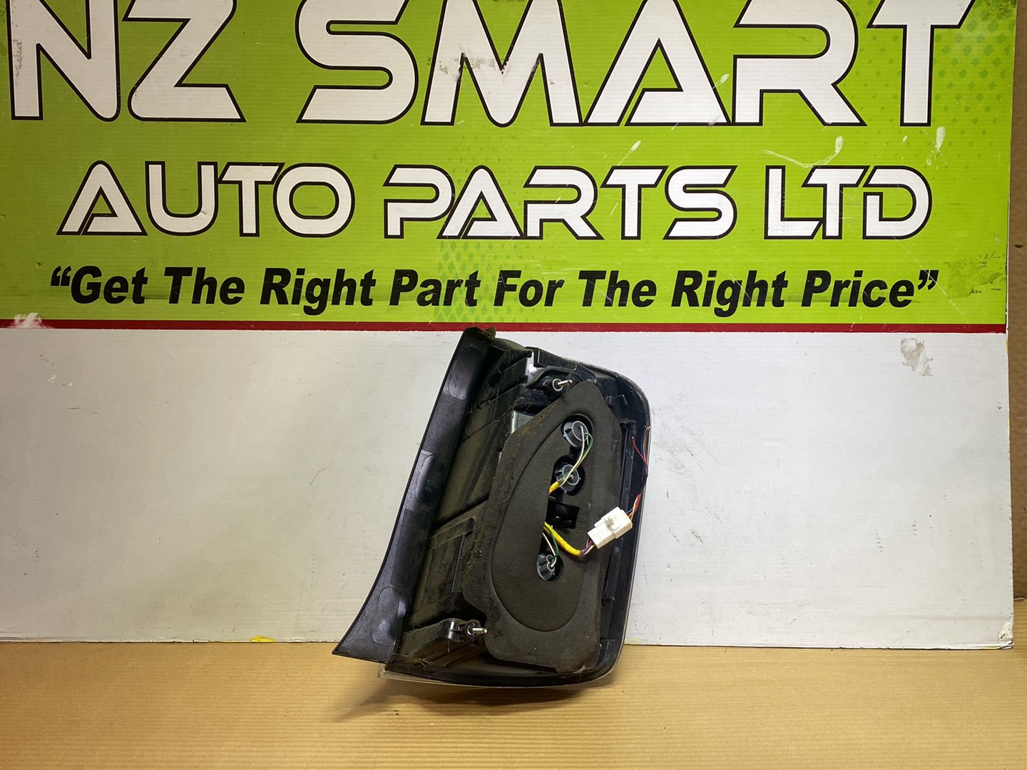 2008 Toyota Prius- Left Taillight PN: