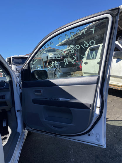 2003 Mazda Demio DY5W  Dismantling For Parts
