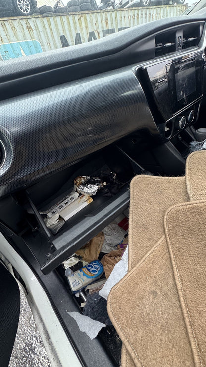 2016 Toyota Corolla  Dismantling For Parts