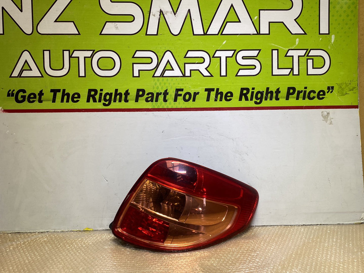 2009 Suzuki SX4 - Right Taillight PN: see photos