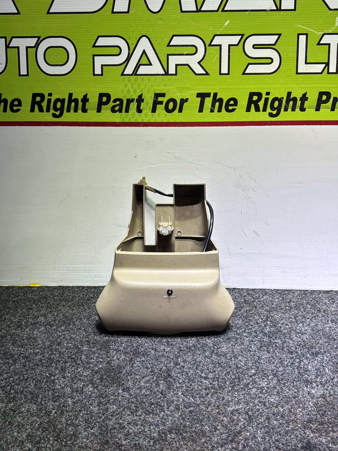 2007 Nissan Tiida - Steering Column Shroud