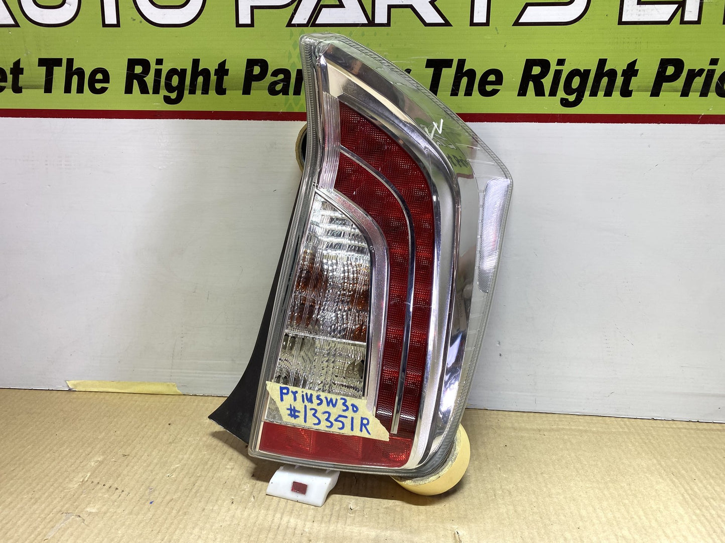 2013 Used Toyota Prius ZVW30 - Right Taillight PN: STANLEY 47-55