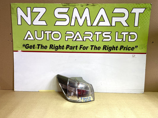 2002-2007 Used Toyota Caldina - Left Taillight PN: ICHIKOH 21-68