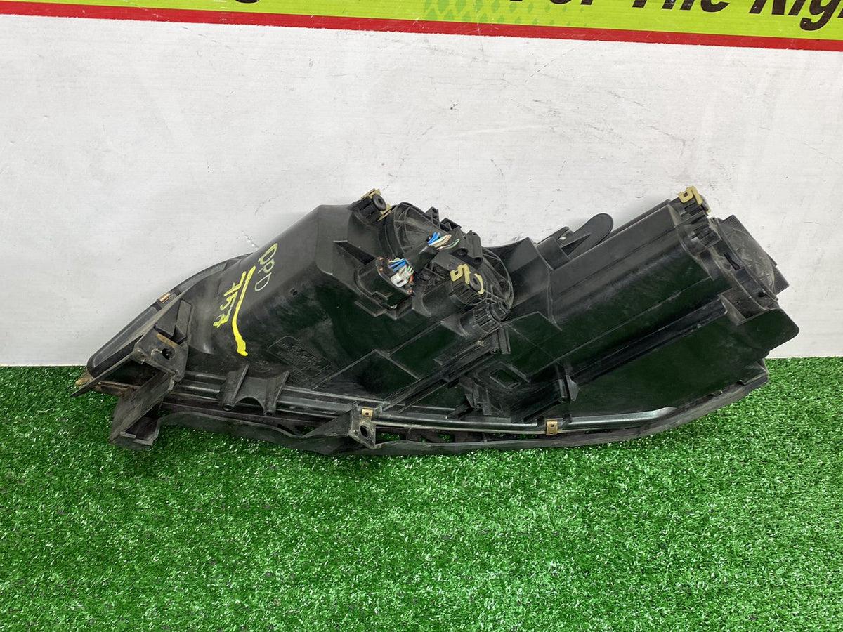 2006 Mazda Atenza - Right Headlight PN: