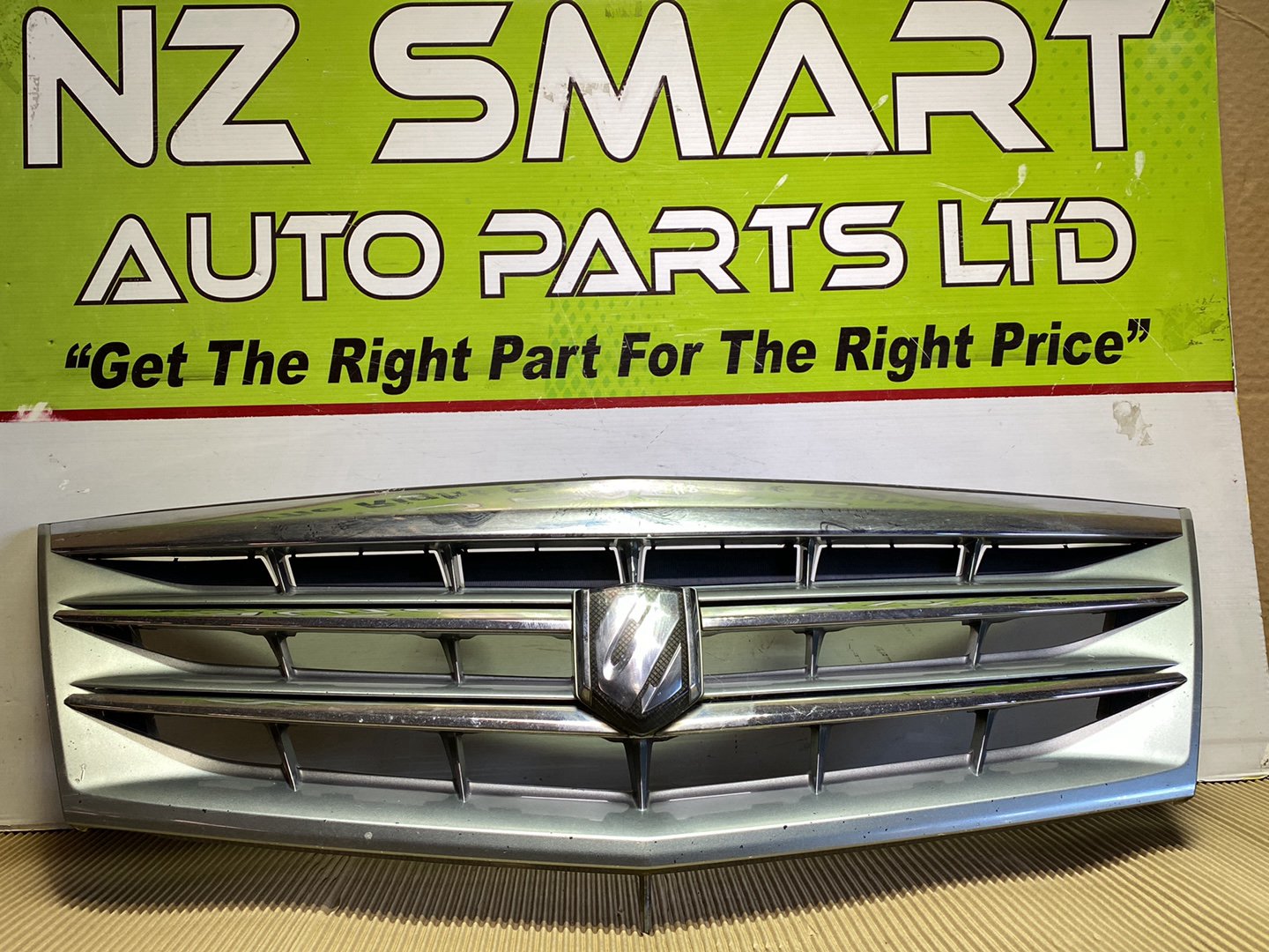 2005 Used Toyota Alphard ANH10- Upper Grille PN: see photos