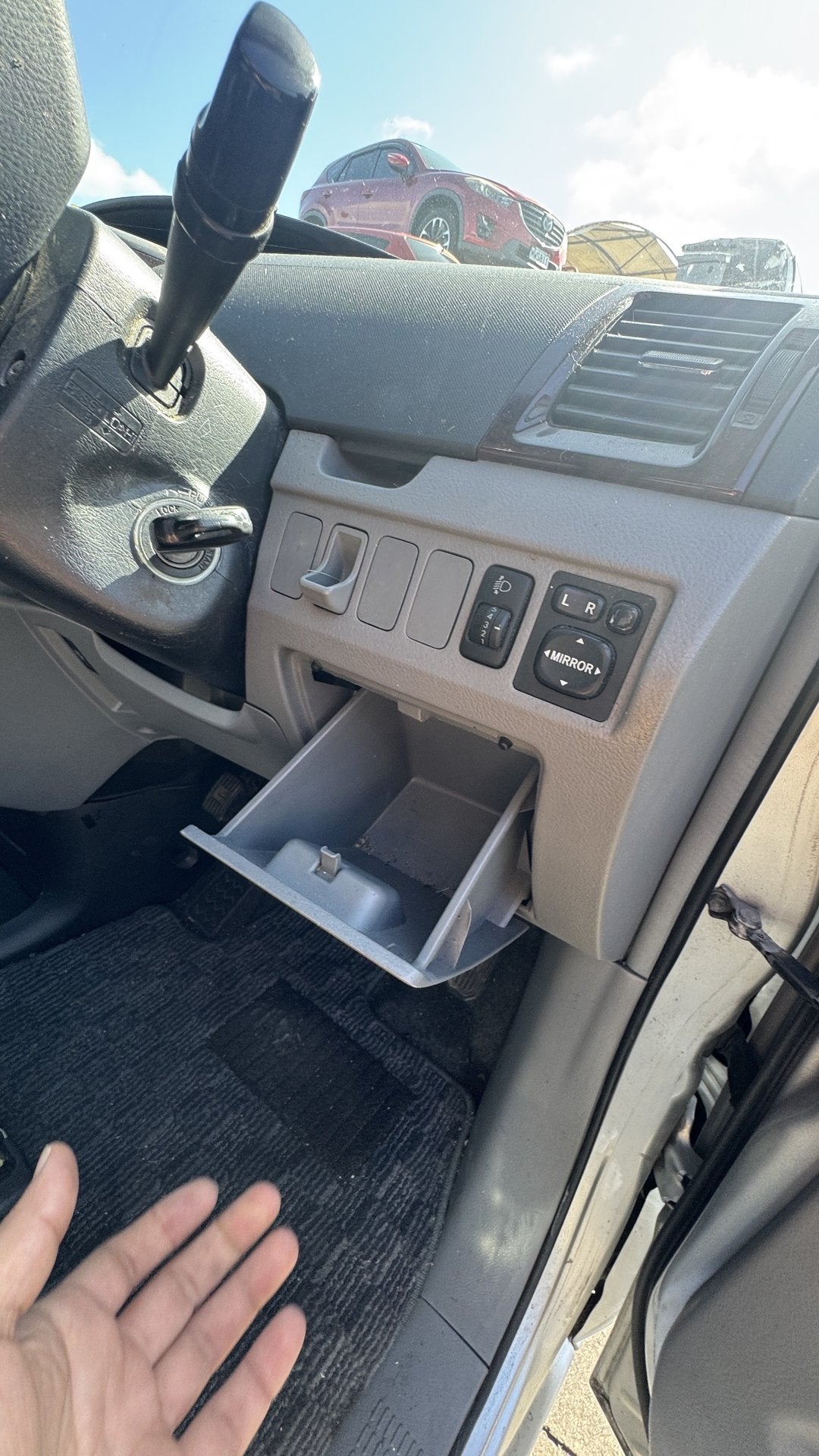 2005 Toyota Noah AZR60 Dismantling For Parts