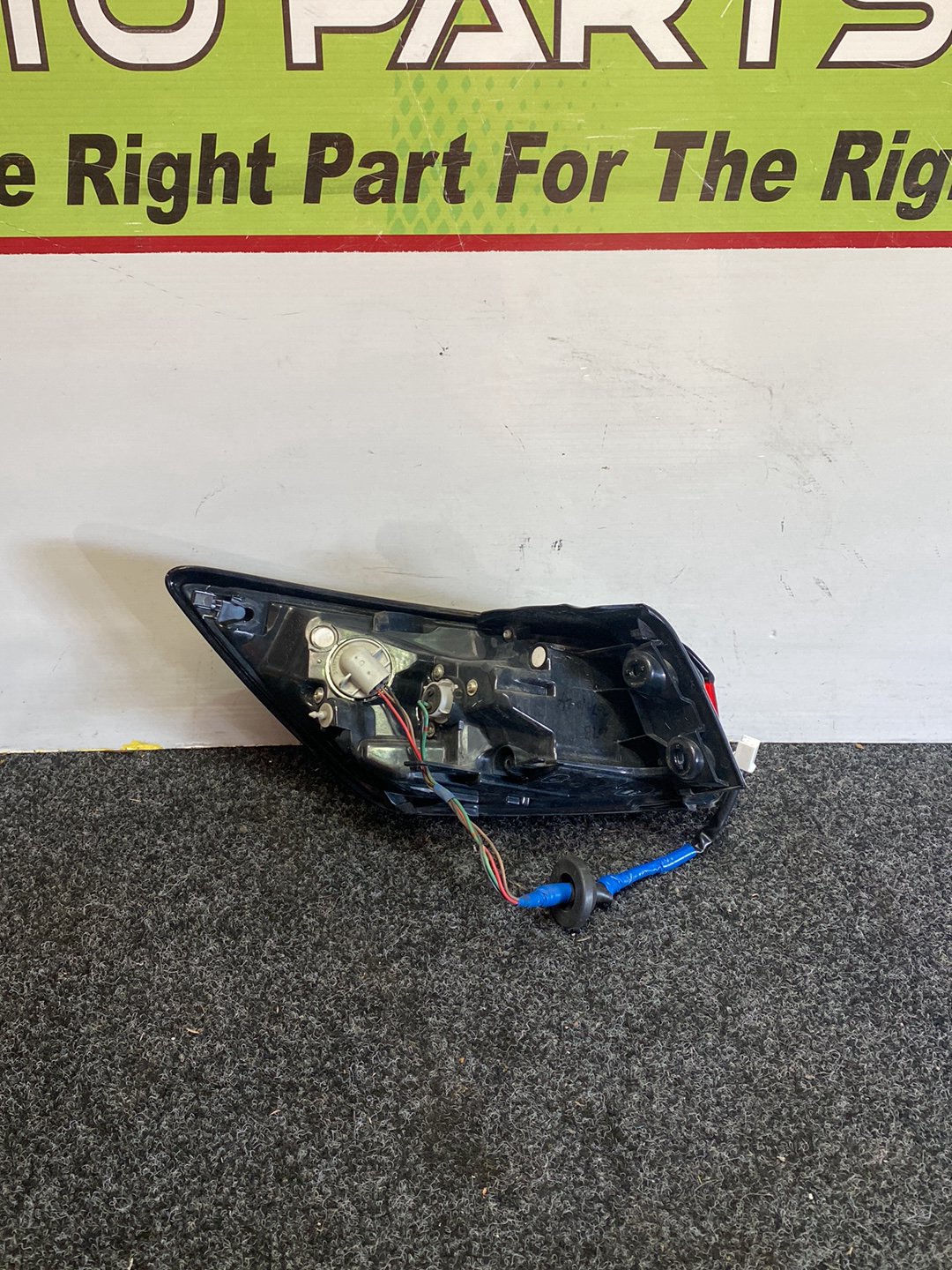2021 Mazda CX-3 - Right Taillight PN: STANLEY W4403