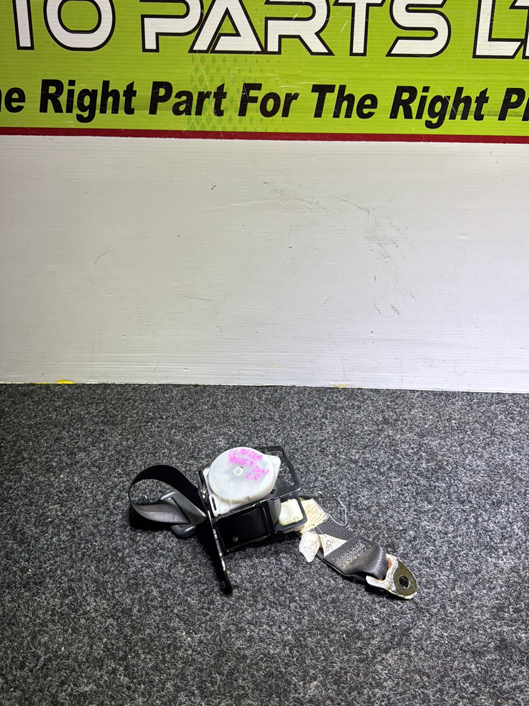 2001 Toyota Allex- Left Rear Seat Belt PN: Model No TK-AB0-F1681