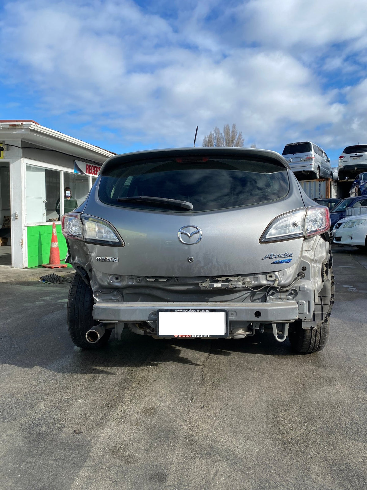 2011 Mazda Axela BLFFW  Dismantling For Parts