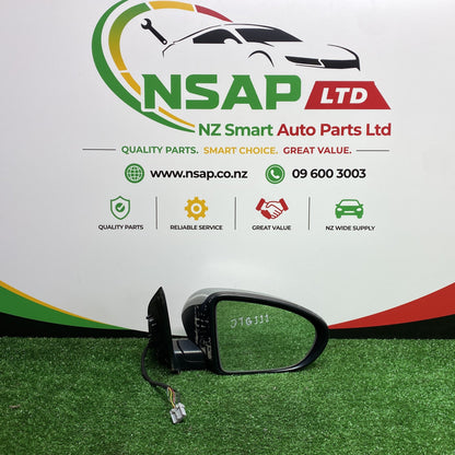 2007 Nissan Dualis - Right Door Mirror 7 wires PN: 96301JD02A