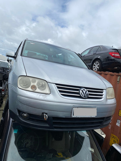 2005 Volkswagen Golf - Dismantling For Parts