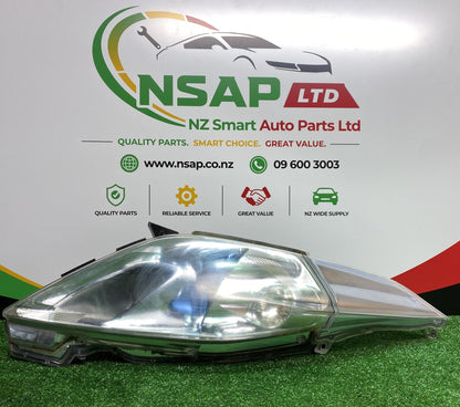 2011 Nissan Leaf - Right Headlight PN: Auto Adjust/ Hid Type/ ICHIKOH 1847