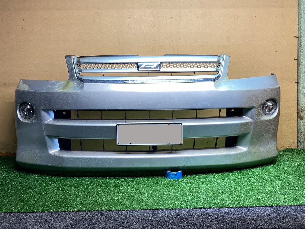 2004 to 2007 - Toyota Noah AZR6# Imported - Front Bumper - 2 Holes Type