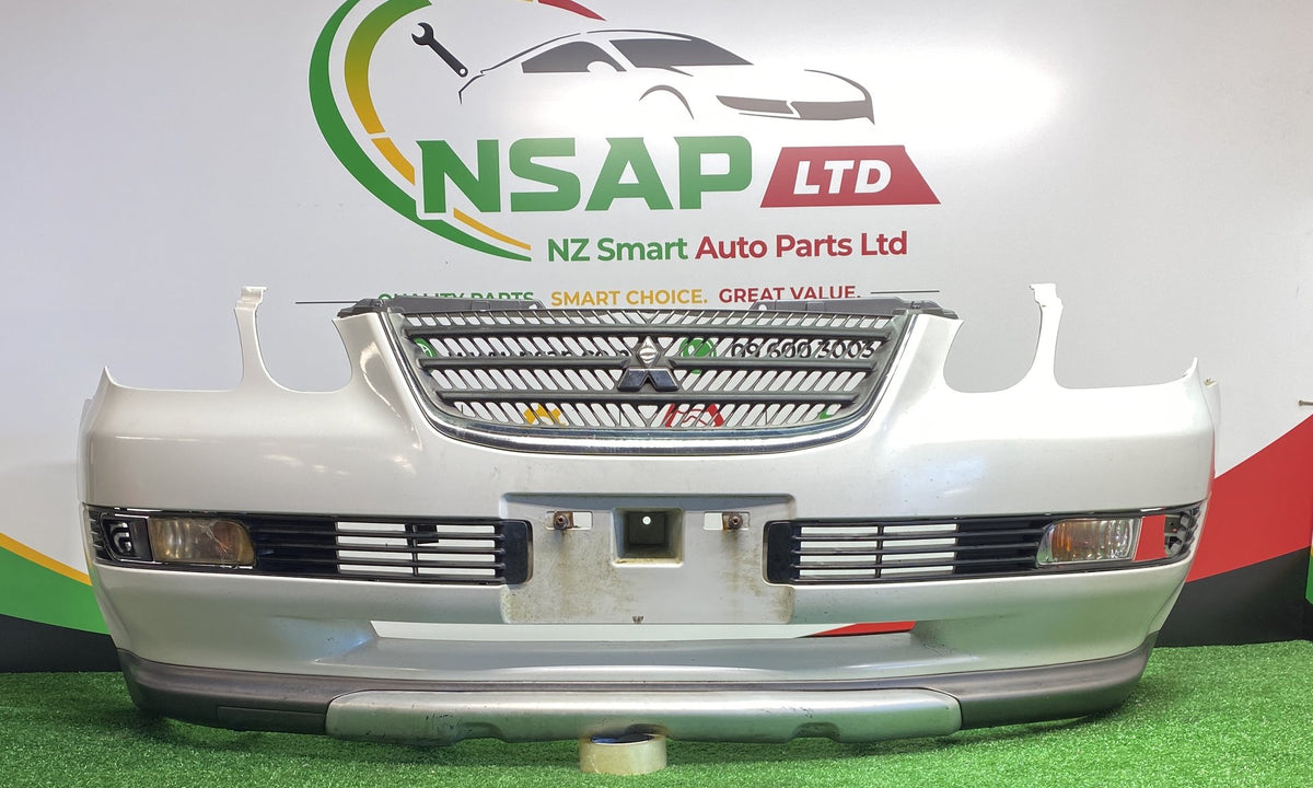 2004 Mitsubishi Airtrek - Front Bumper PN: MR630922
