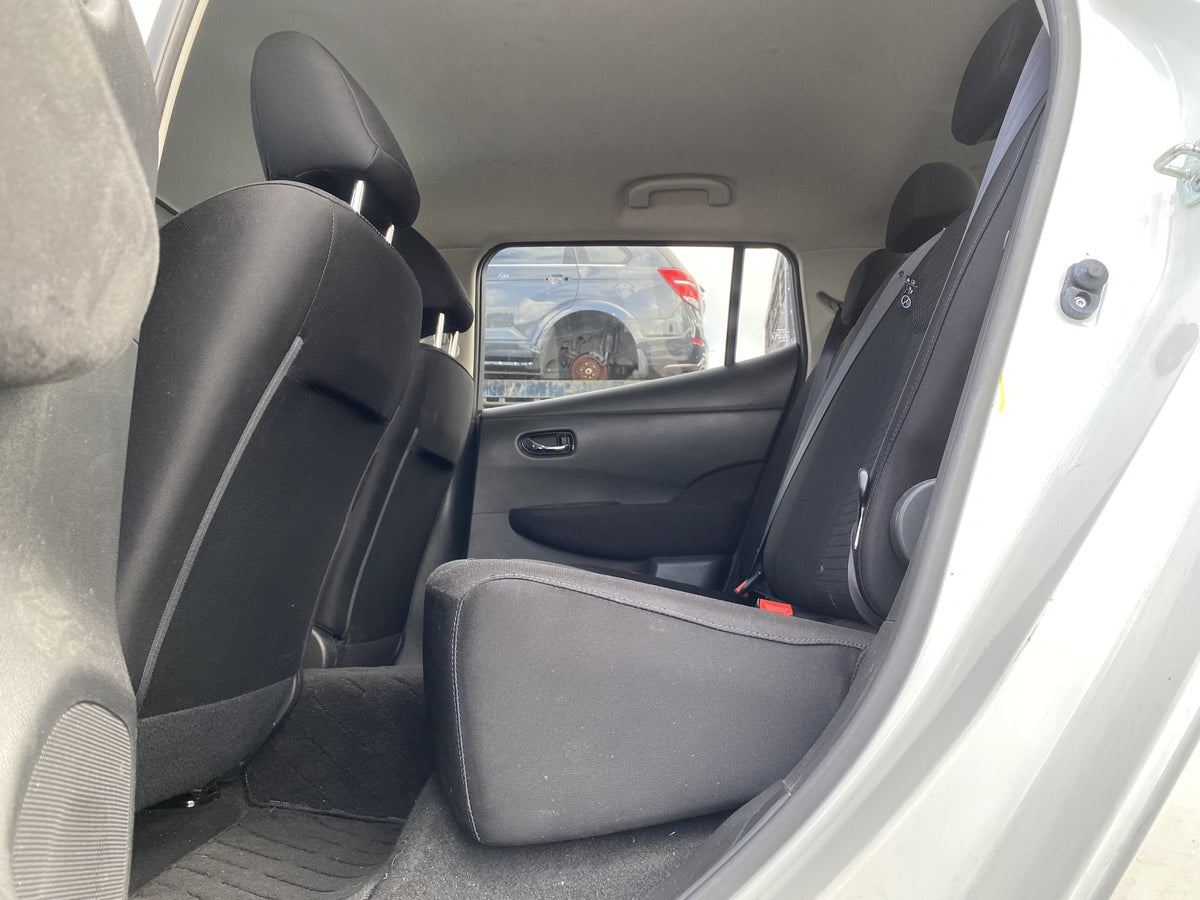 2016 Nissan Leaf S AZE0 Dismantling For Parts