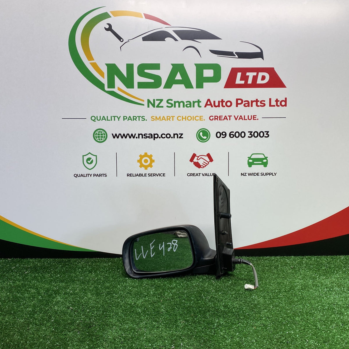 2005 Used Toyota Isis - Left Door Mirror PN: 5 Wires