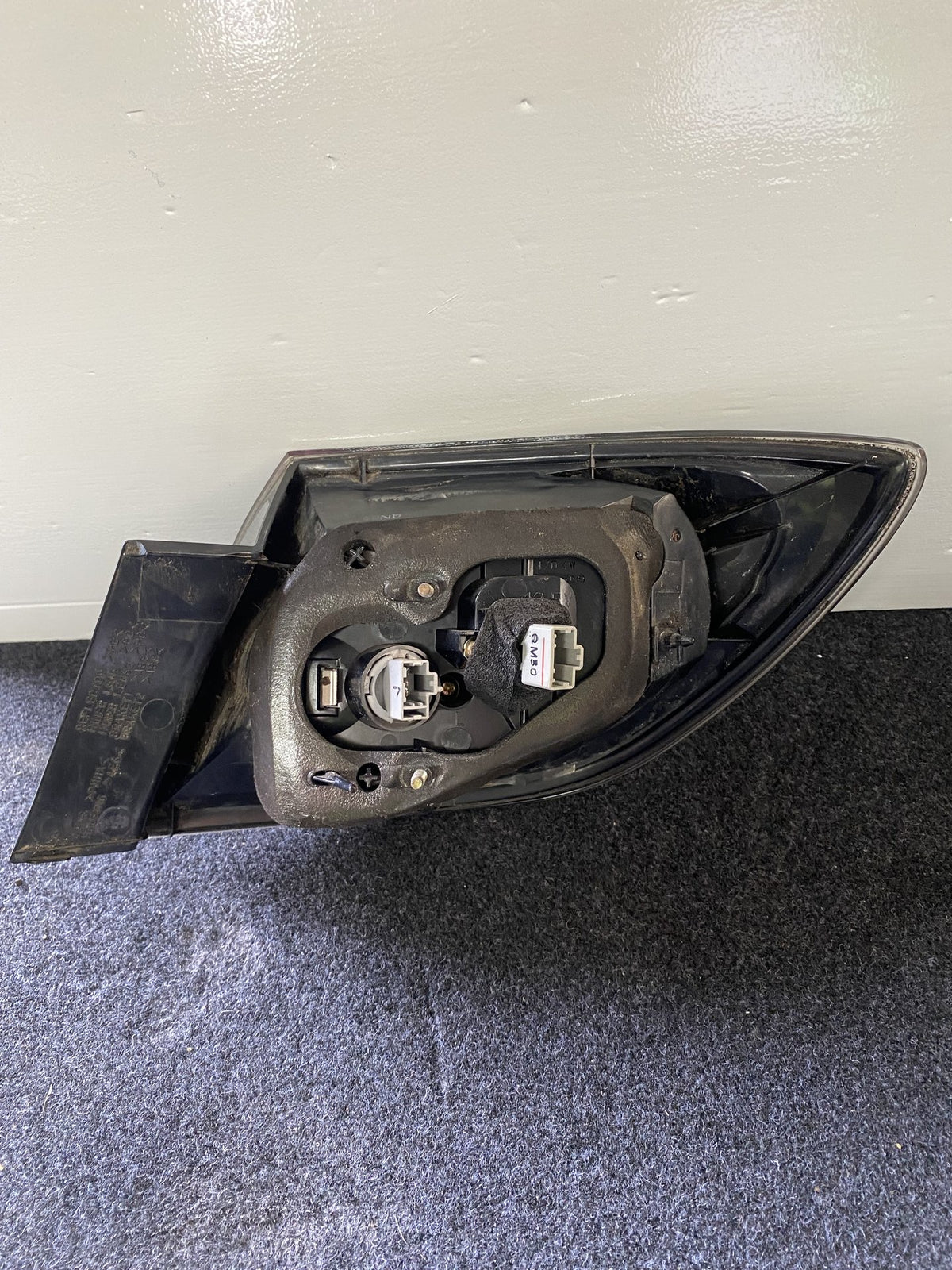 2005 Mazda Mazda3 - Left Taillight PN: P4505