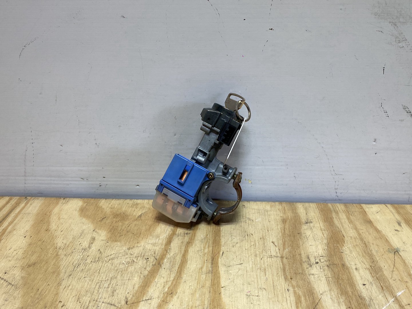 2000 Honda Accord - Ignition With Key PN: S84