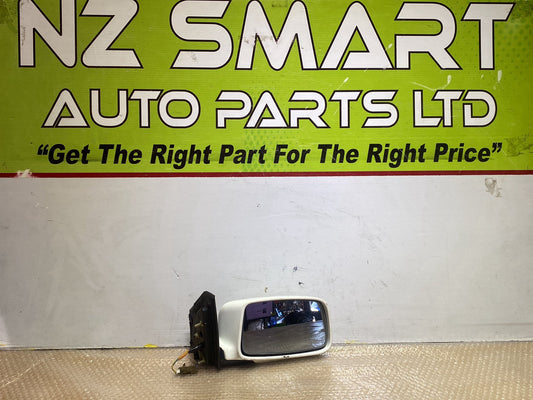 2001 Mitsubishi Lancer- Right Door Mirror PN: 3 wires