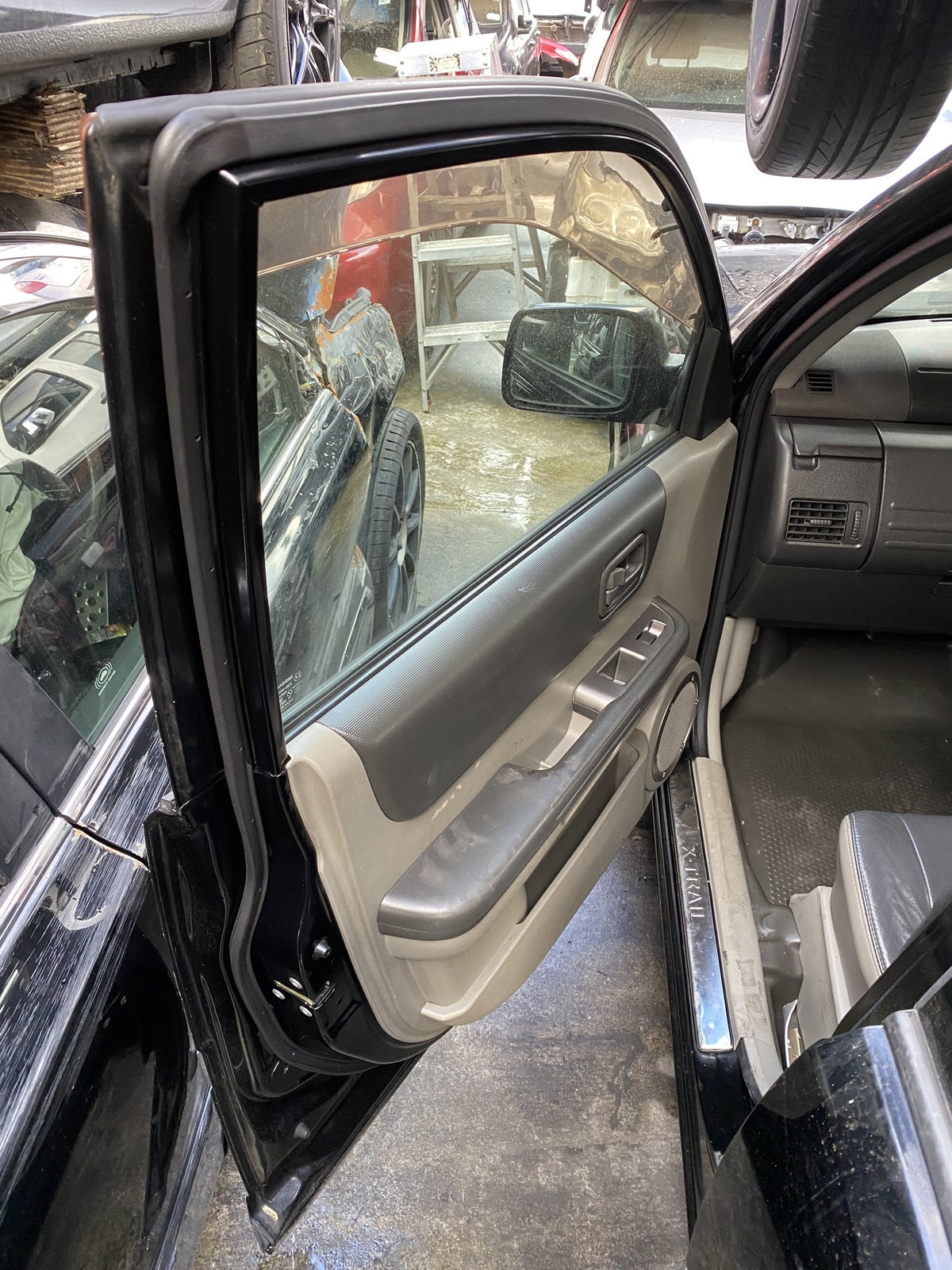 2006 Nissan X-Trail NT30 Dismantling For Parts