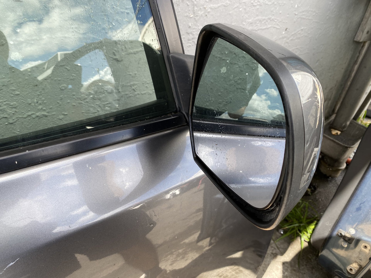 2013 Nissan Leaf AZE0 - Right Front Door PN: complete