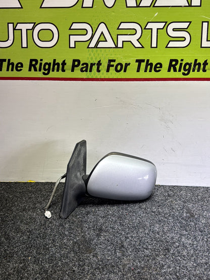 2001 Toyota Allex- Left Door Mirror PN: 5 wires