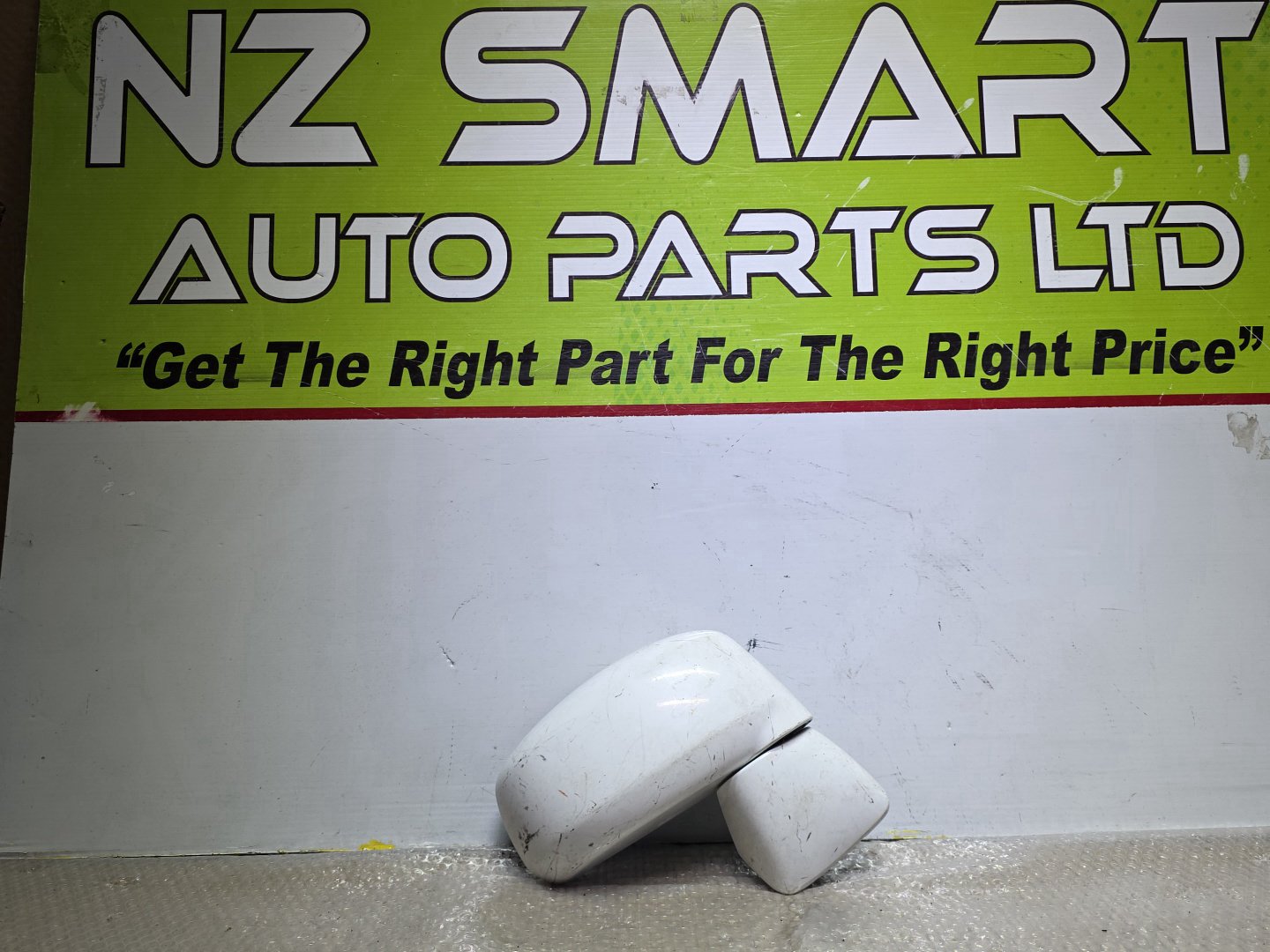 2006 Nissan Tiida- Right Door Mirror PN: without wires