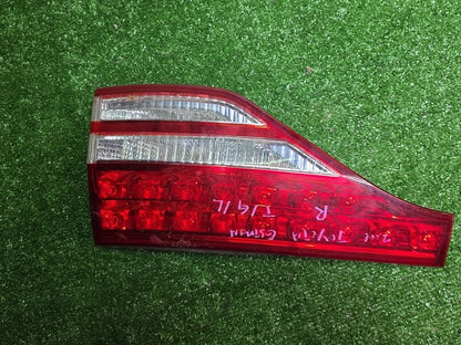 2006 Used Toyota Estima - Right Taillight PN:
