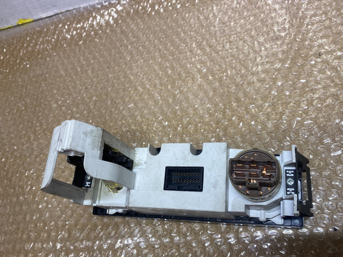 2009 Mazda Bongo Friendee- Climate Controller PN: F82A18785D