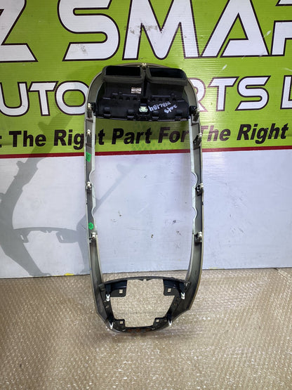 2005 Suzuki Swift - Centre Console PN: see photos