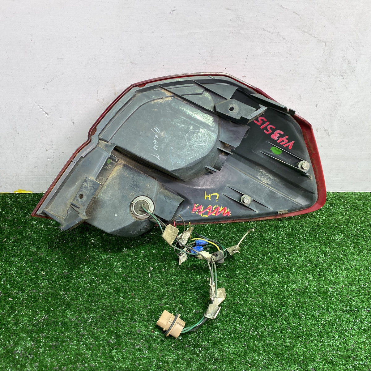 2005 Subaru Legacy BPE - Left Taillight PN: KOITO 220-20792