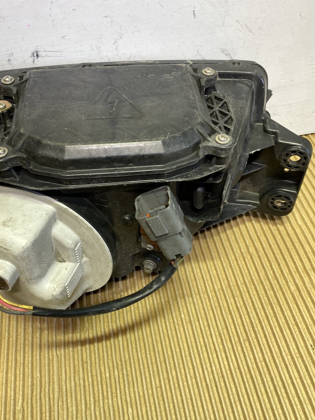1997 Subaru Legacy- Right Headlight PN: see photos