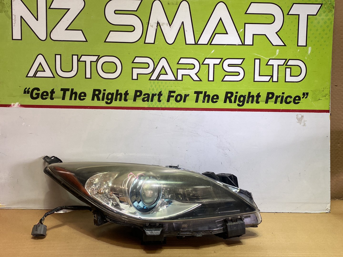 2012 Mazda Axela- Right Headlight PN: