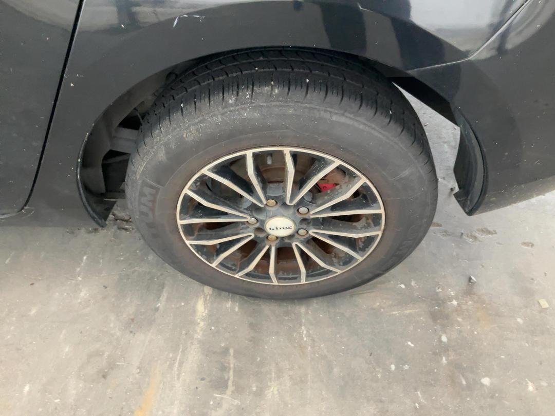 2011 Mazda Mazda3 JM0BL10F100223268  Dismantling For Parts