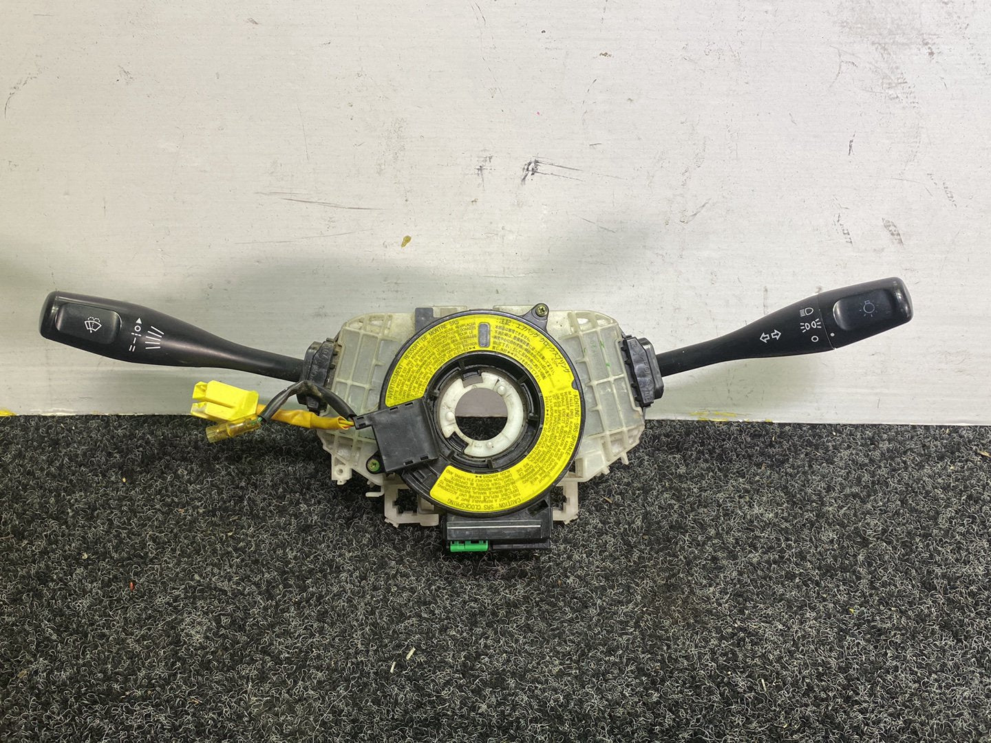 2004 Nissan Bluebird - Combination Switch