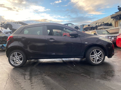2010 Mazda Demio DE3FS  Dismantling For Parts