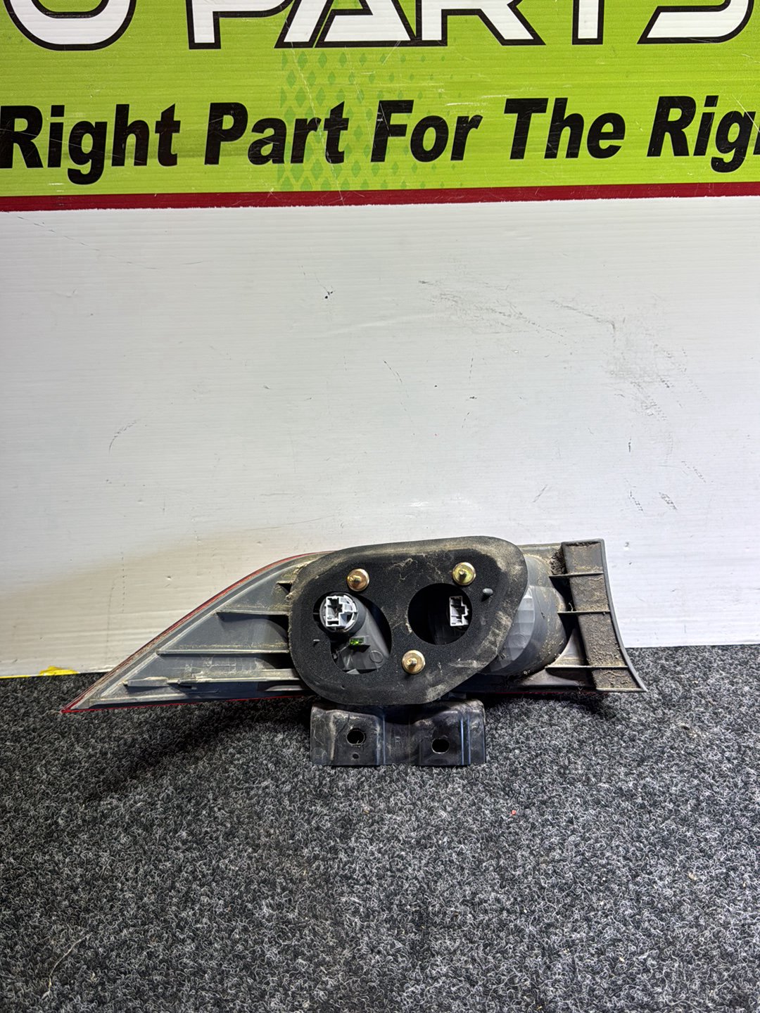 2004 Honda Accord- Right Taillight PN: STANLEY P3212R