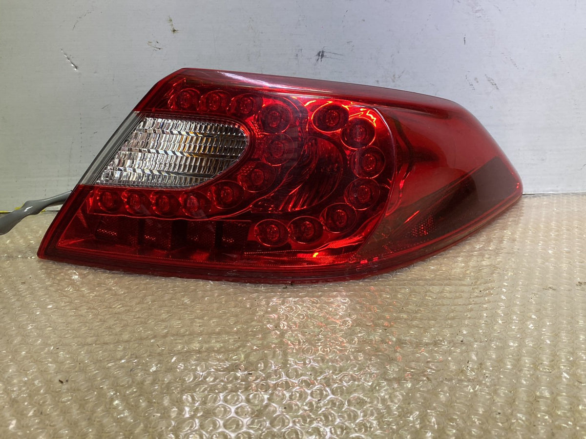 2011 Nissan Fuga - Right Taillight PN: see photos