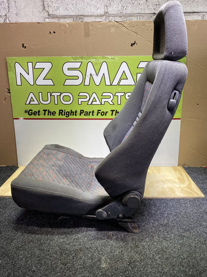 1998 Toyota Hilux - Left Front Seat