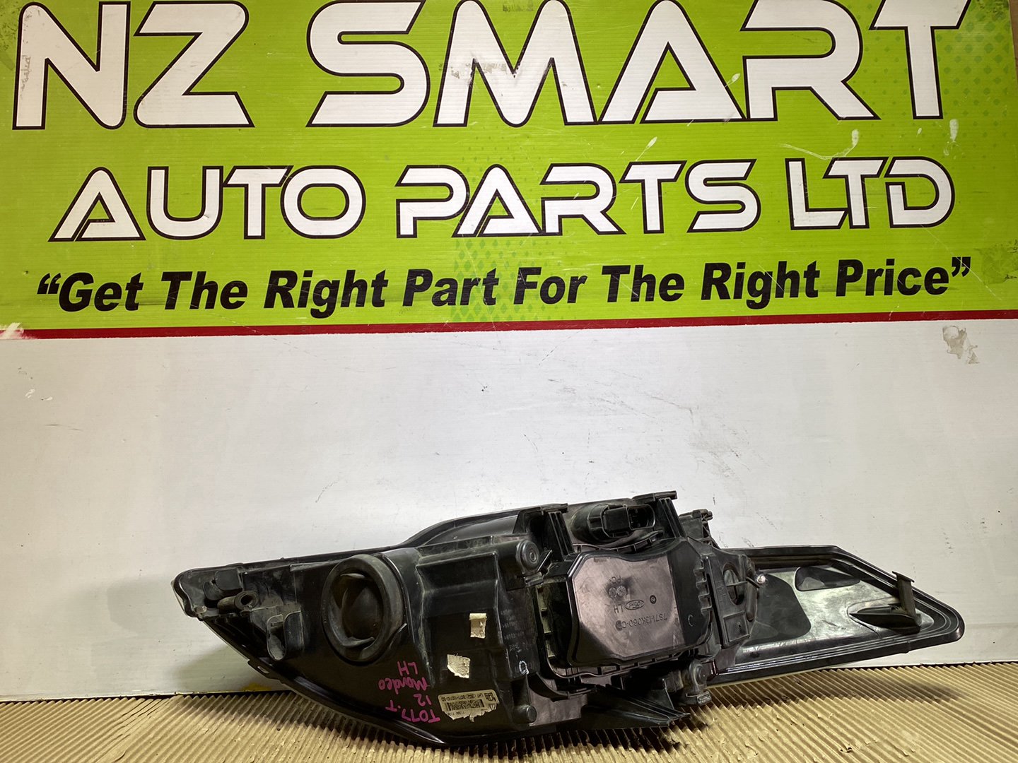 2009 Ford Mondeo- Left Headlight PN: see photos