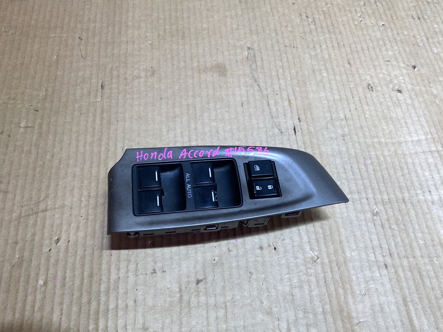 2008 Honda Accord - Master Power Window Switch