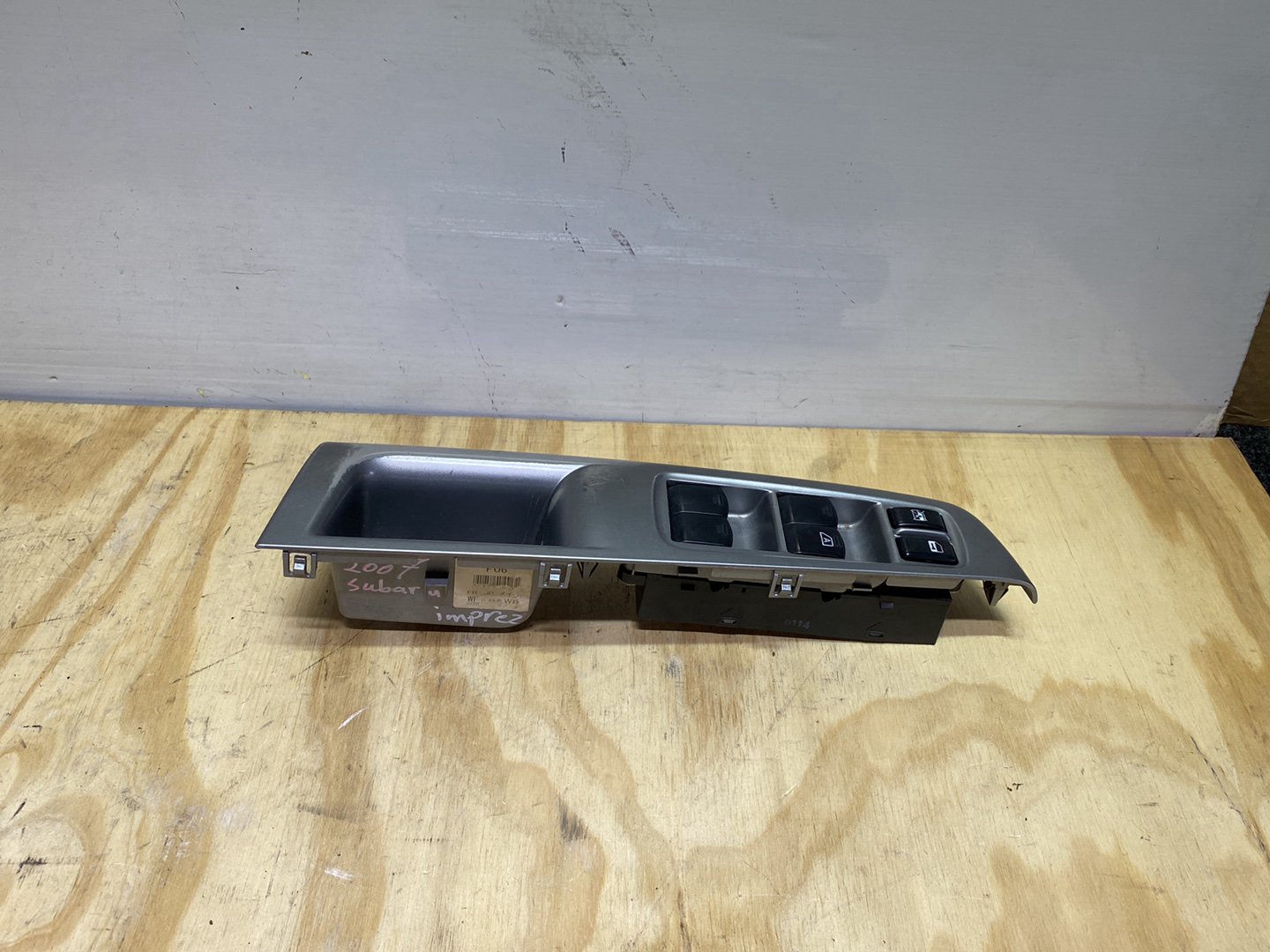 2007 Subaru Impreza - Master Power Window Switch
