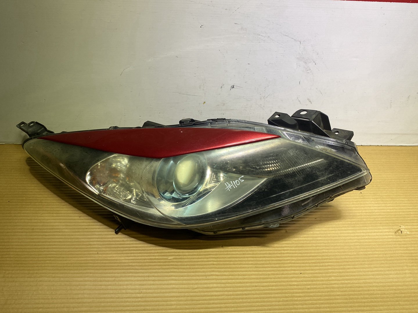 2013 Mazda Axela BLFFW- Right Headlight PN: