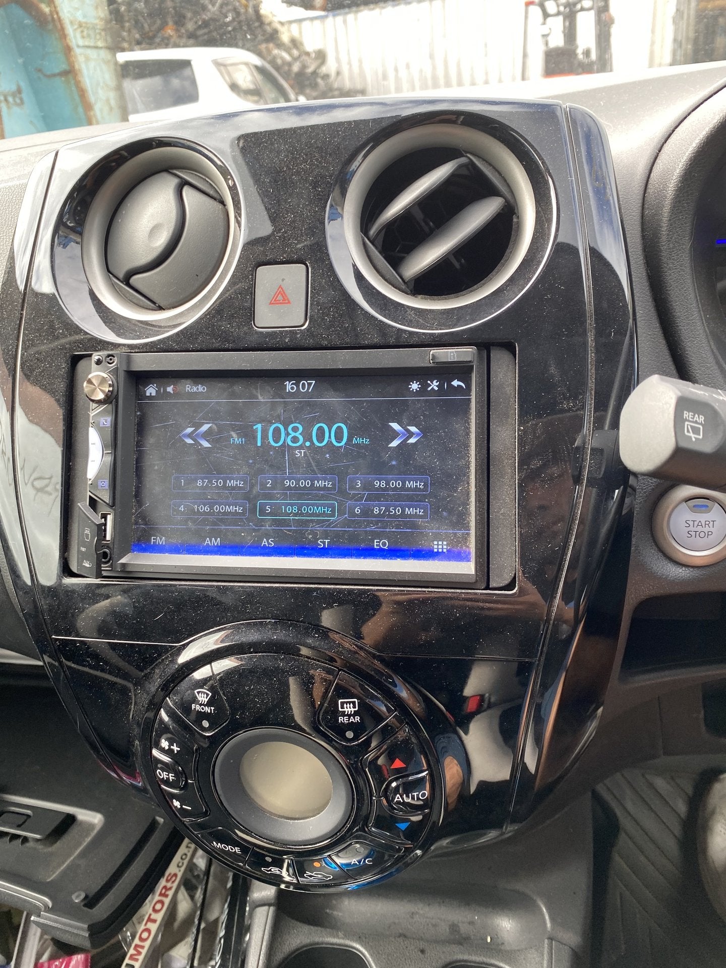 2019 Nissan Note Hybrid HE12 Dismantling For Parts