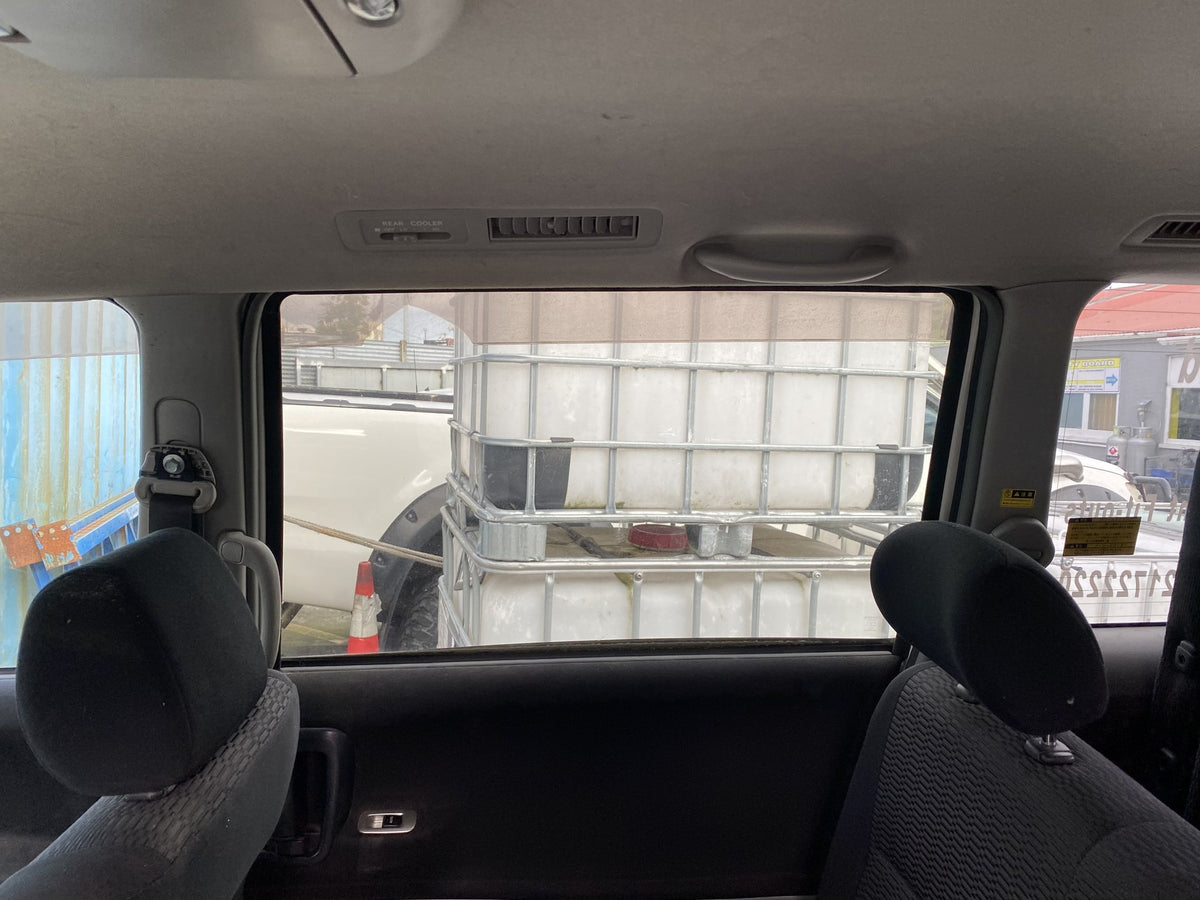 2007 Toyota Voxy AZR60- Dismantling For Parts