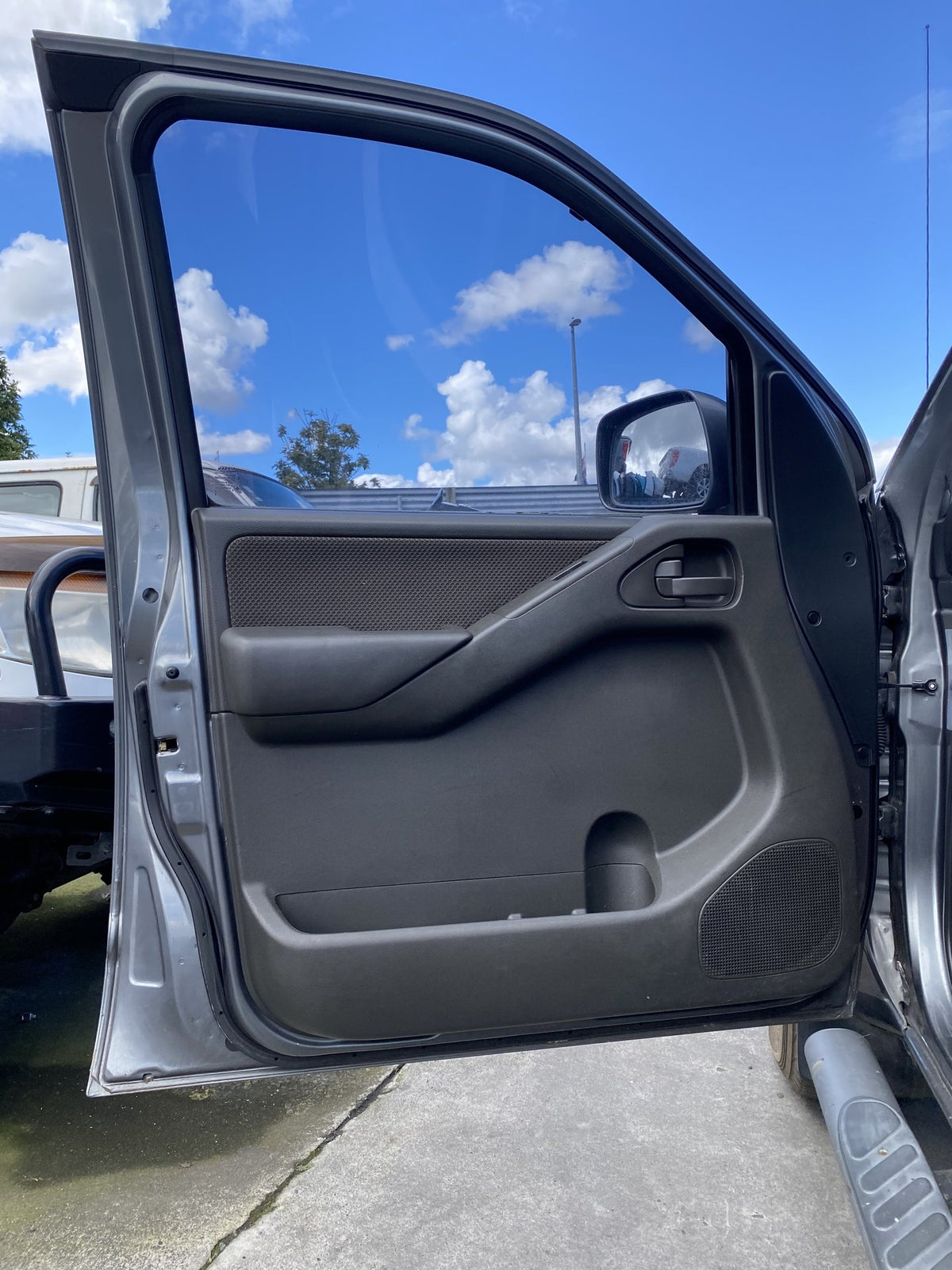 2010 Nissan Navara RX Dismantling For Parts