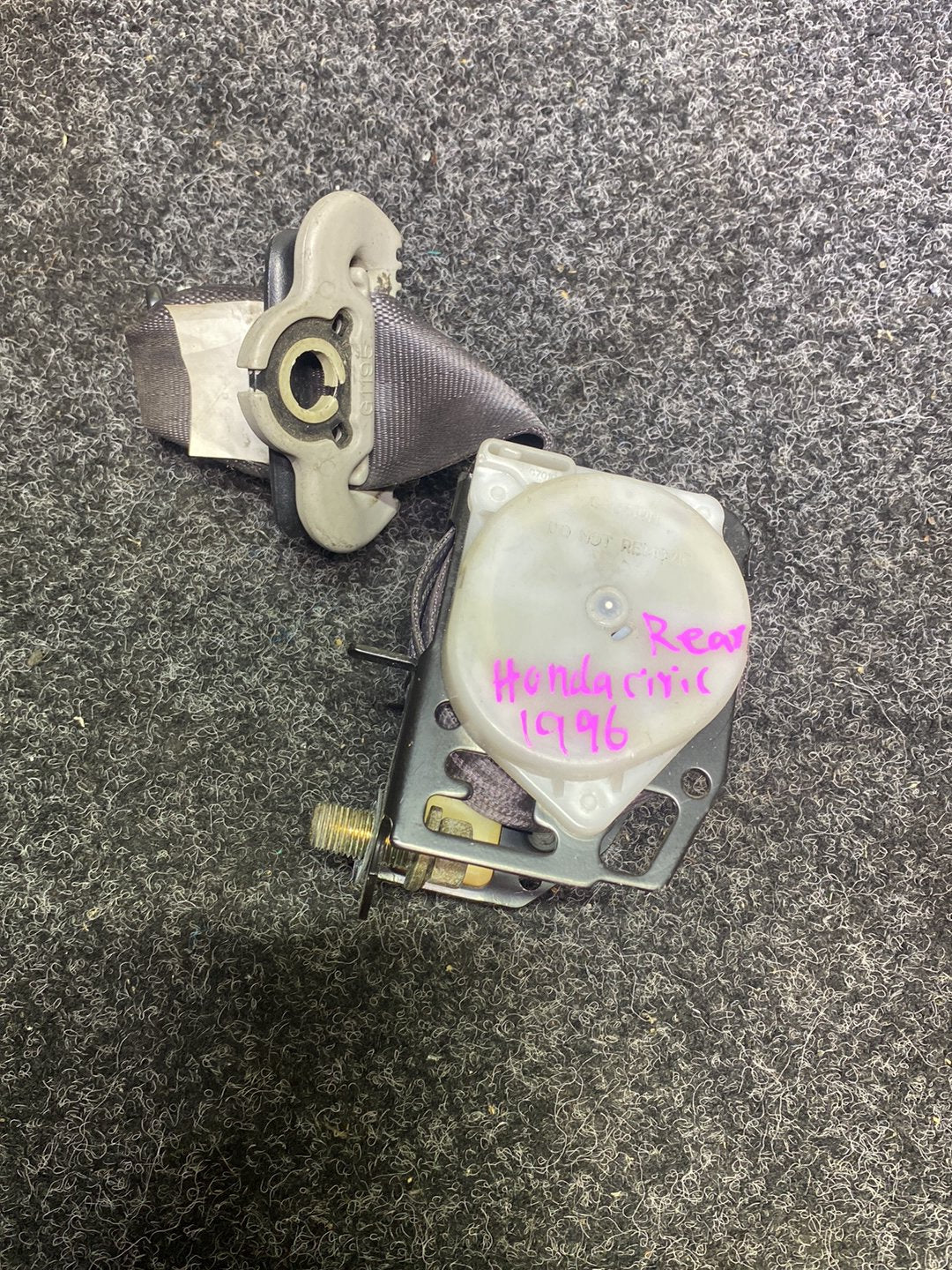 1996 Honda Civic - Right Rear Seat belt PN: Model No TK-AB0-J807