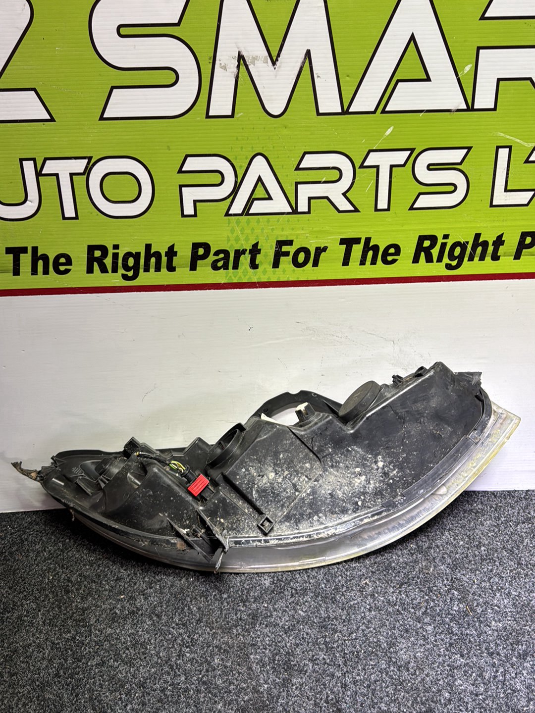 2006 Peugeot 407 - Left Headlight PN: 0 301 213 601