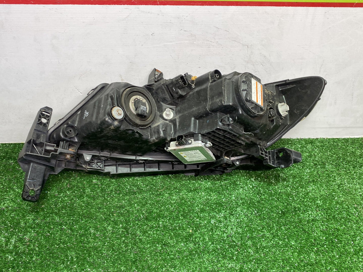2009 Honda Odyssey RB3 - Right Headlight PN: STANLEY P7692