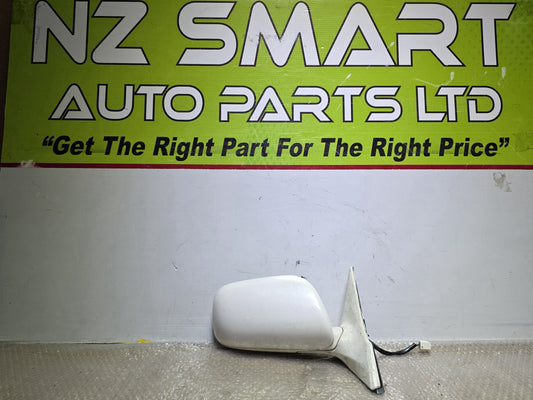 2002 Used Toyota Mark II- Right Door Mirror PN: 5 wires
